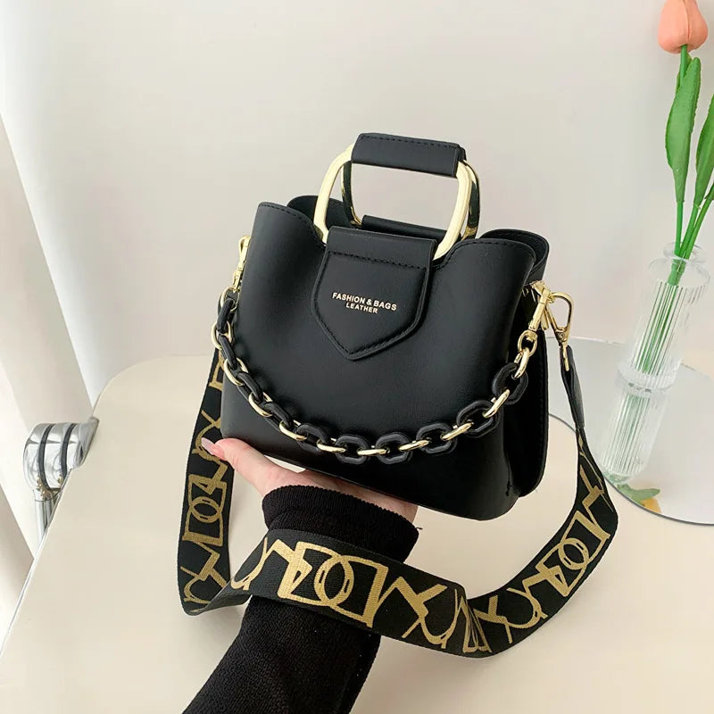 KK  2024 New Summer New Fashion Women's Shoulder Bag Simplified Commuting Chain Decorative Handbag Texture Crossbody Bag