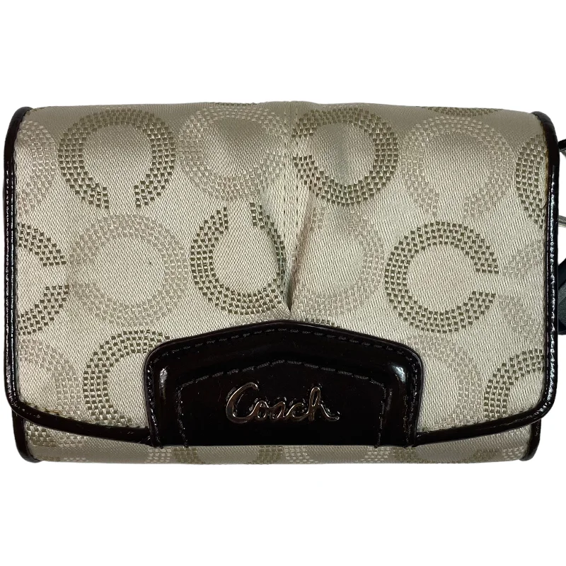 Wallet Designer By Coach  Size: Medium