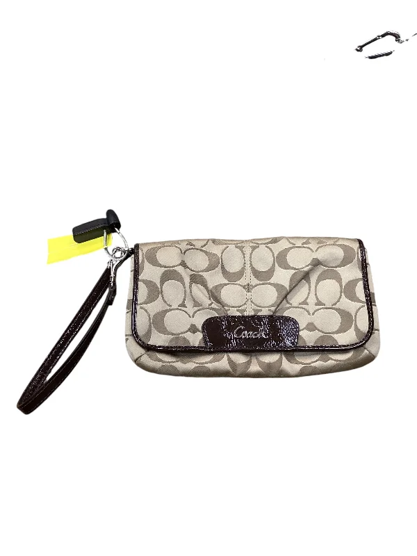 Wristlet Designer By Coach, Size: Small