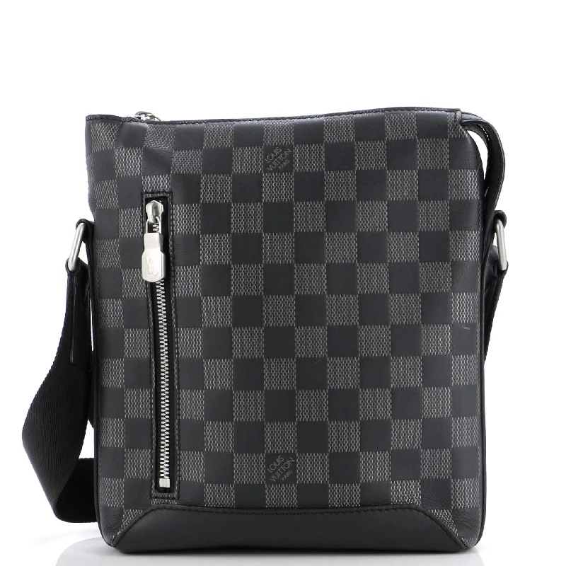 Discovery Messenger Bag Damier Infini Leather BB